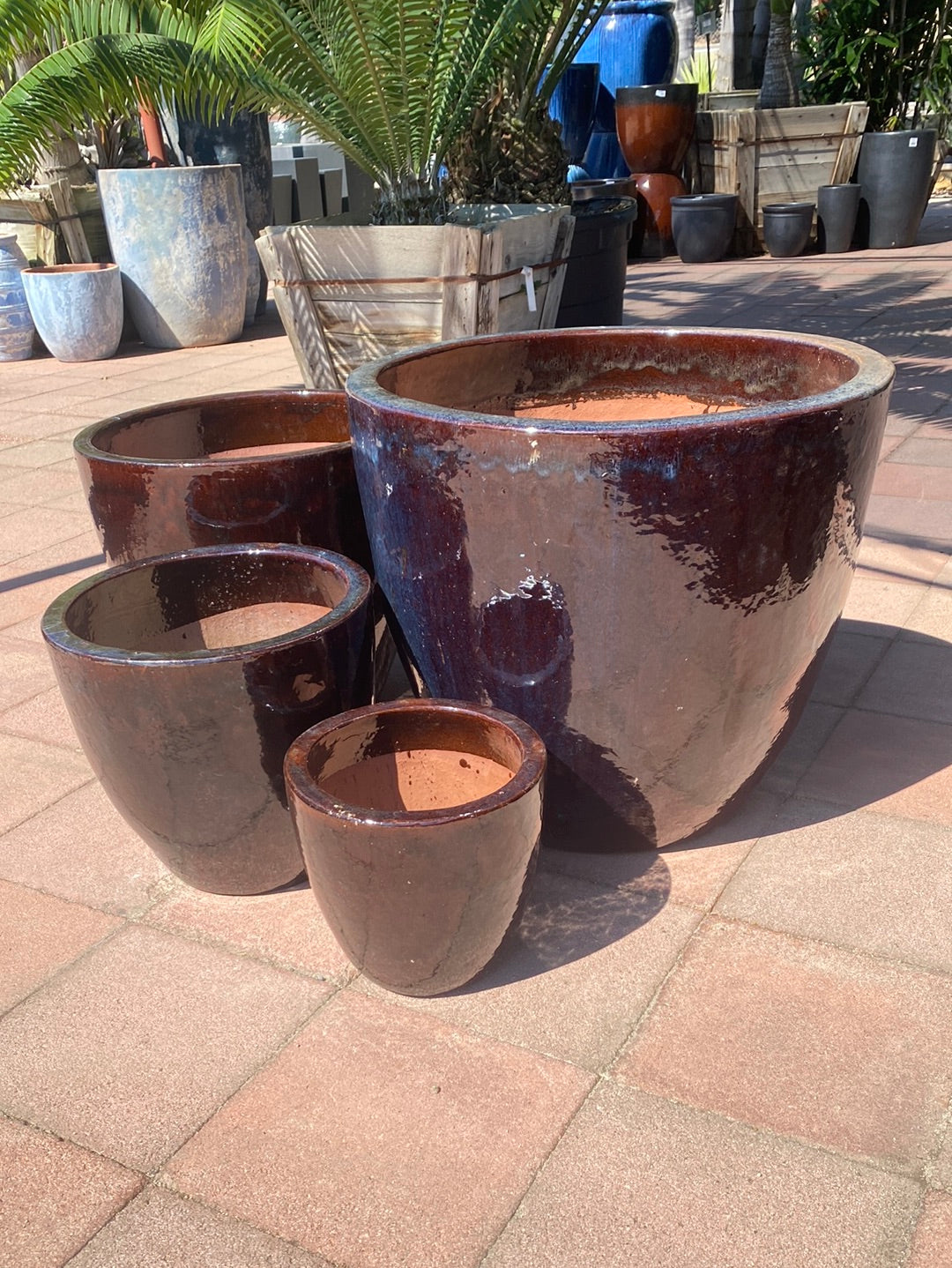 Mendocino Comstock Round Planter Pot