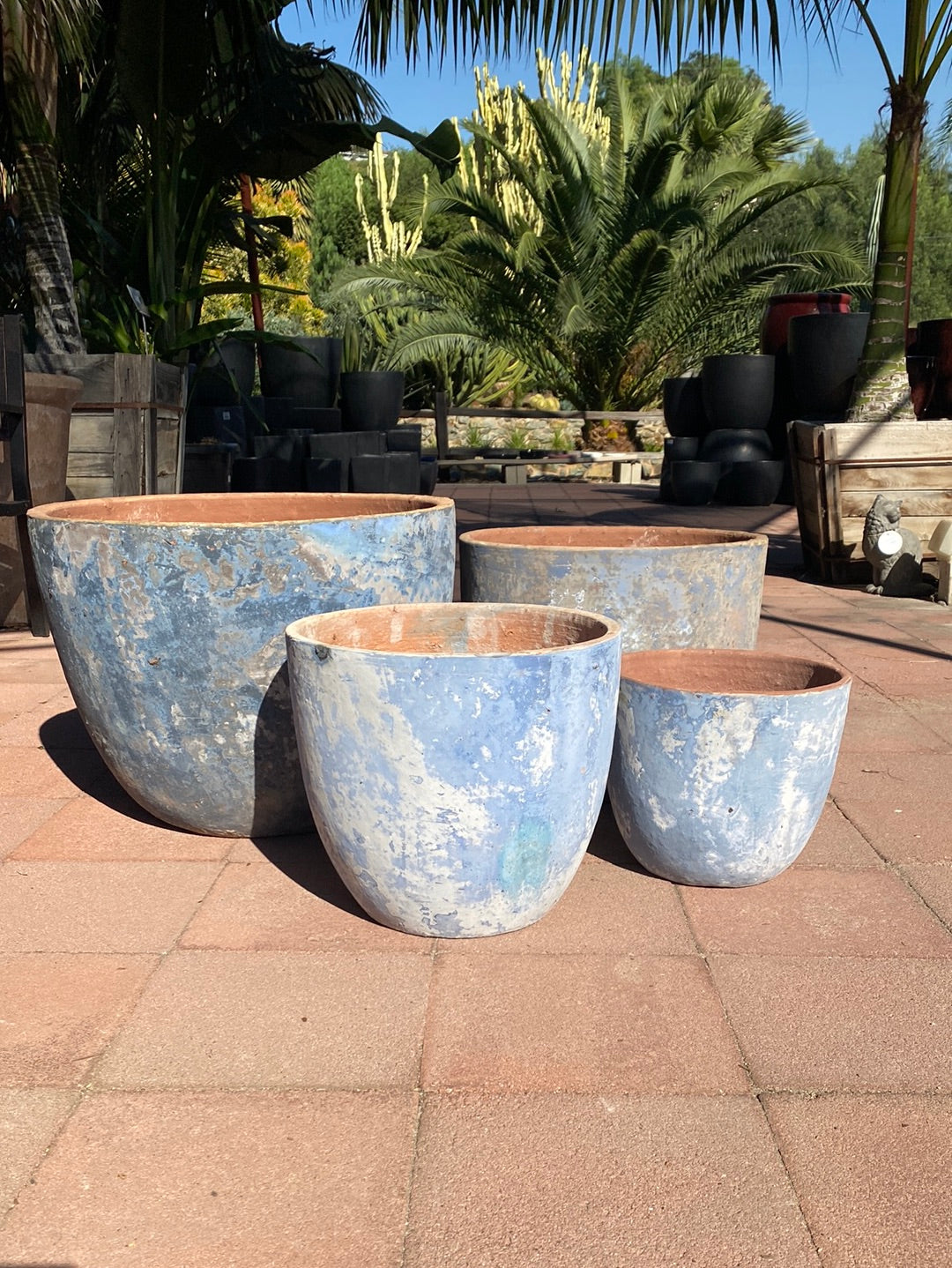 Catania Coty Round Planter