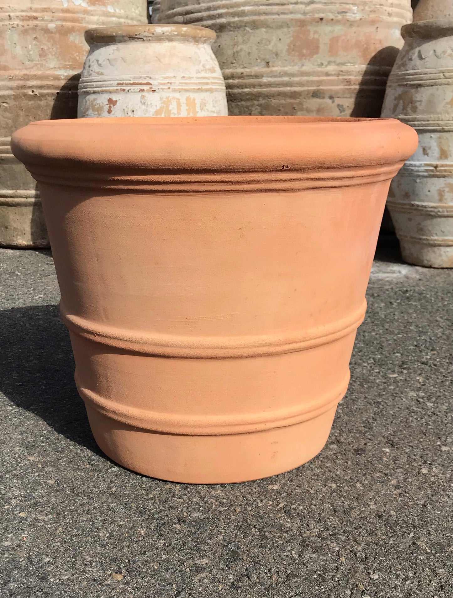 Amalfi Postgate Round Planter