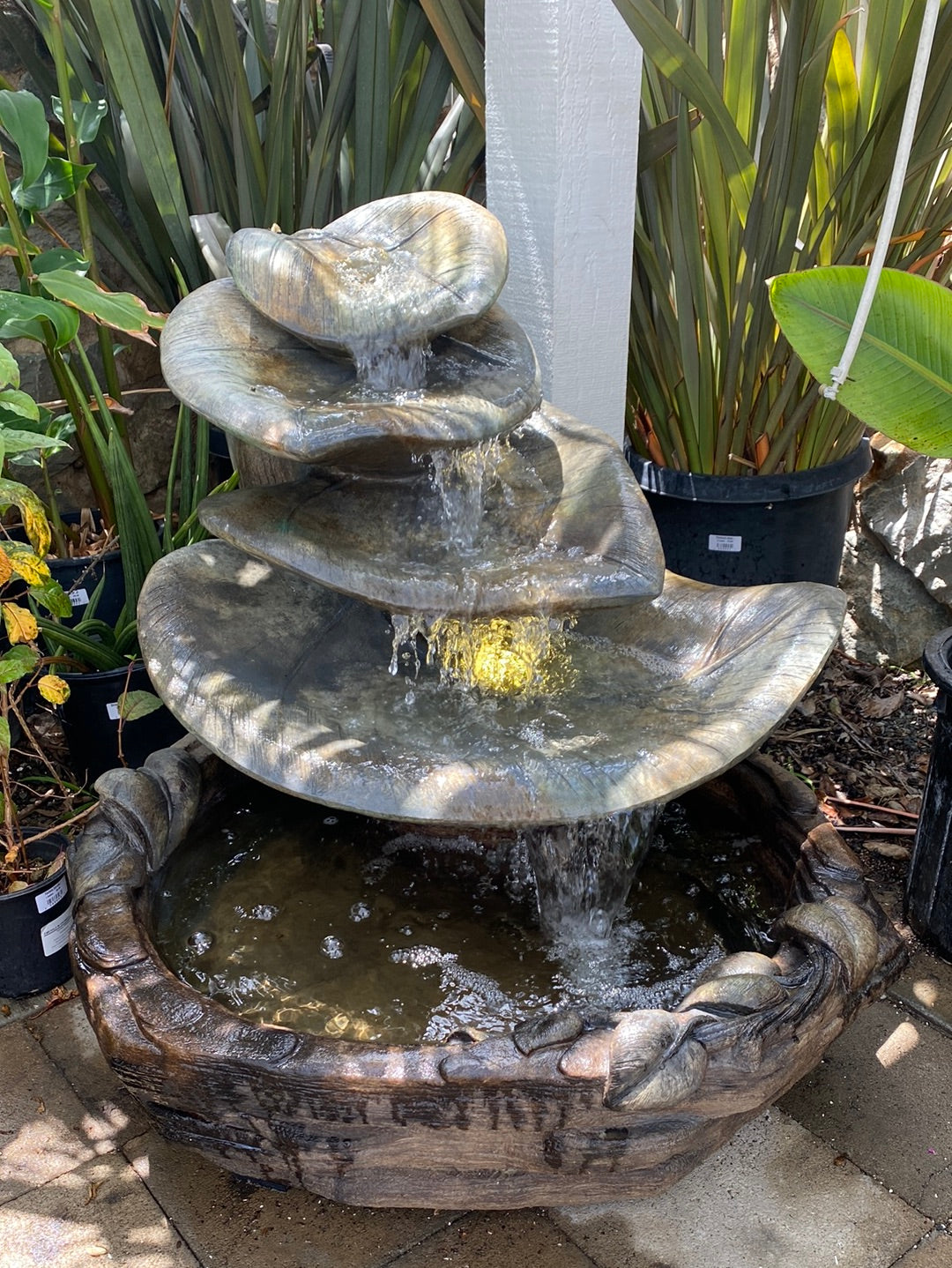 Giant Leaf Fountain